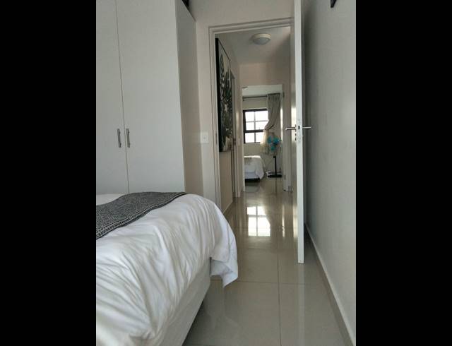 2 BEDROOM APARTMENT FOR SALE IN UMHLANGA RIDGE